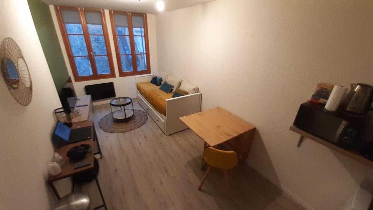 Studio 202 Au 15 Rue Battant A เบอซองซง ภายนอก รูปภาพ